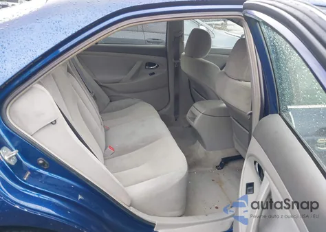 2008 Toyota Camry Le z USA, uszkodzony, nr VIN 4T1BE46K88U241542